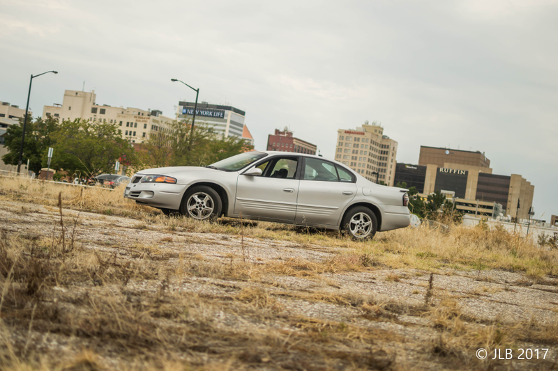 Illustration for article titled Pontiac Bonneville Photoshoot - Photo dump